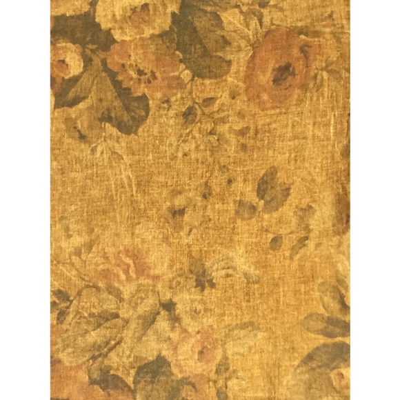 WOMEN'S - Italian Cotton Floral Scarves - Picture 9 of 10